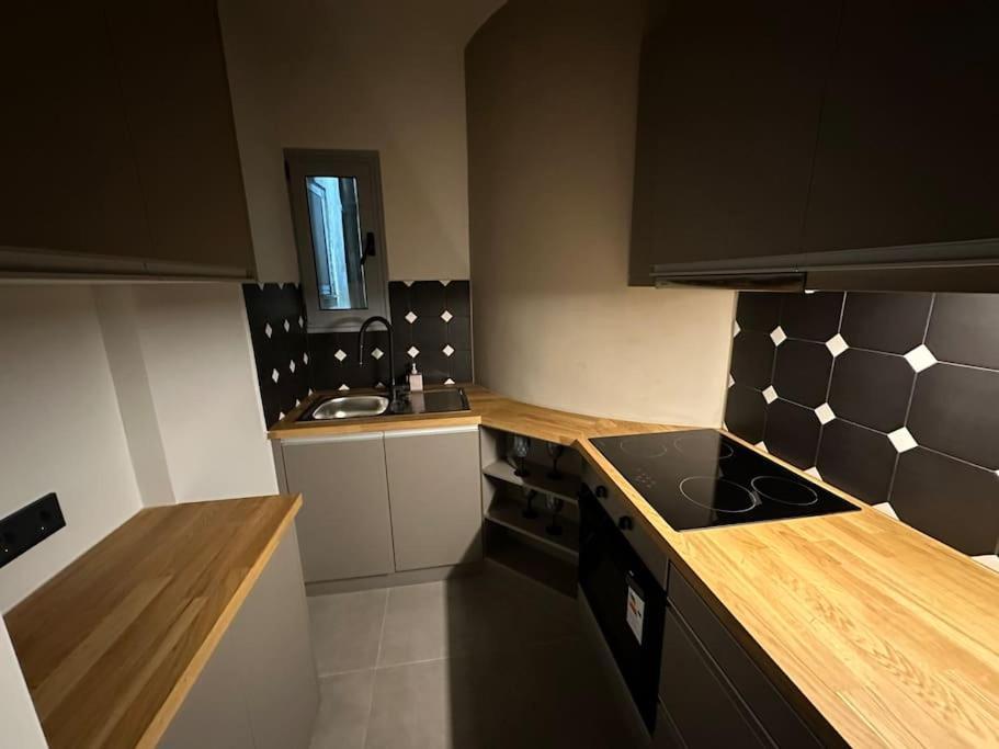 Athens Center Modern Apartment Екстериор снимка